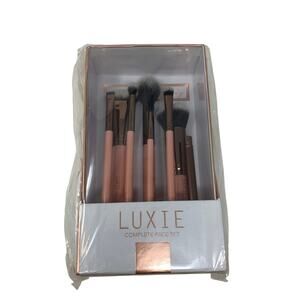 Luxie Complete Face Set Premium Handcrafted Synthetic Makeup Brushes Rose Gold